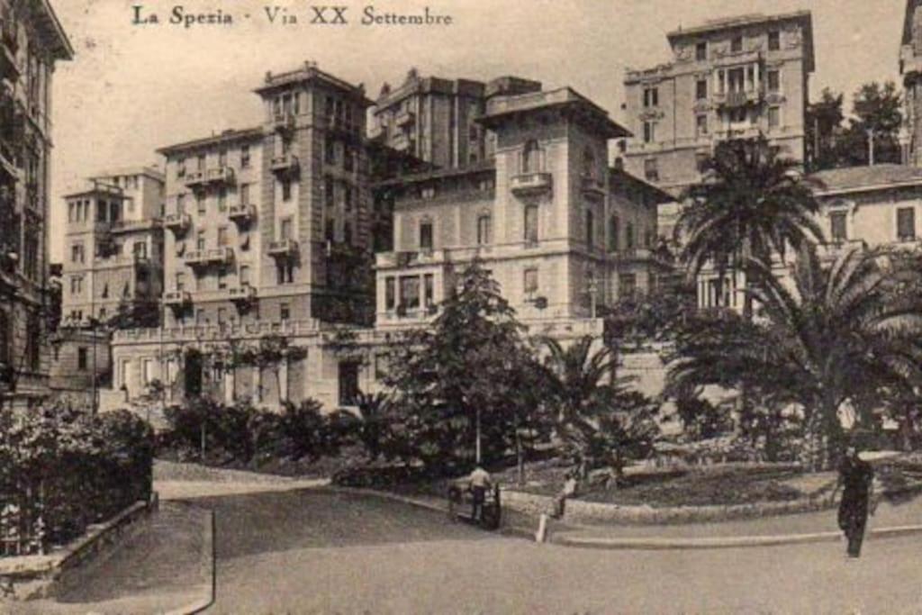 La Casa Del Forziere Verde ลาสเปเซีย ภายนอก รูปภาพ